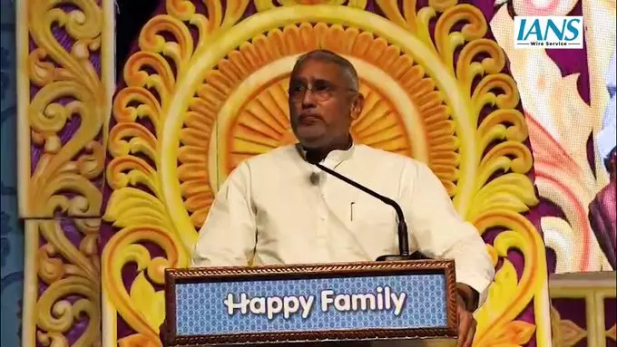 BJP अध्यक्ष Jagdish Vishwakarma ने मांगी महाराज से आशीर्वाद BJP अध्यक्ष Jagdish Vishwakarma ने मांगी महाराज से आशीर्वाद