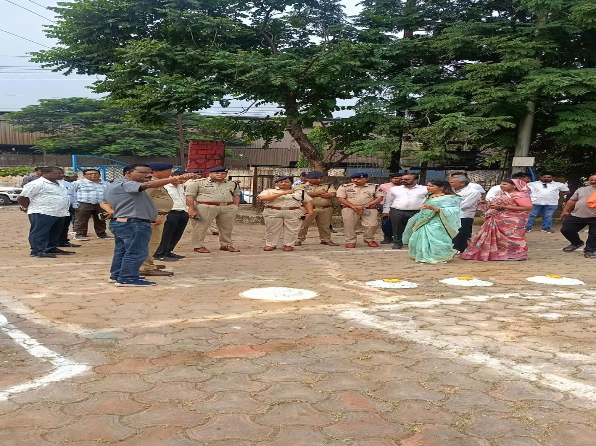 दुर्ग पुलिस ने छठ पर्व की तैयारियों का किया निरीक्षण दुर्ग पुलिस ने छठ पर्व की तैयारियों का किया निरीक्षण