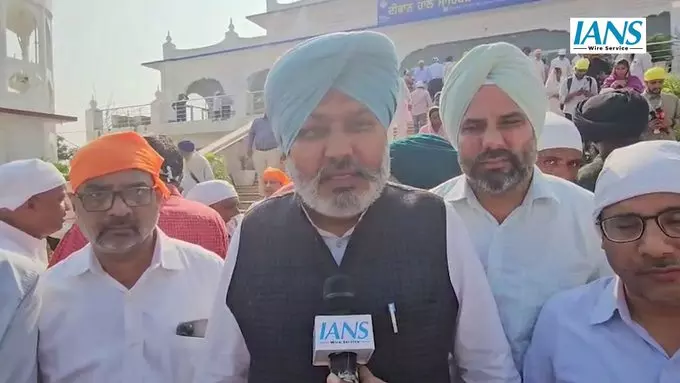 पंजाब मंत्री हरपाल सिंह चीमा ने गुरुद्वारा नड्डा साहिब में IPS अधिकारी य. पुरण कुमार के अंतिम अरदास में दी श्रद्धांजलि पंजाब मंत्री हरपाल सिंह चीमा ने गुरुद्वारा नड्डा साहिब में IPS अधिकारी य. पुरण कुमार के अंतिम अरदास में दी श्रद्धांजलि