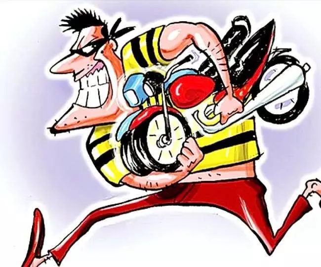 BSUP कालोनी में निजी कर्मचारी की बाइक चोरी, पुलिस जांच में जुटी BSUP कालोनी में निजी कर्मचारी की बाइक चोरी, पुलिस जांच में जुटी