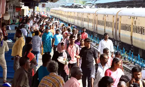 कंदा षष्ठी महोत्सव: आज तांबरम - तिरुनेलवेली के बीच स्पेशल ट्रेन चलेगी कंदा षष्ठी महोत्सव: आज तांबरम - तिरुनेलवेली के बीच स्पेशल ट्रेन चलेगी