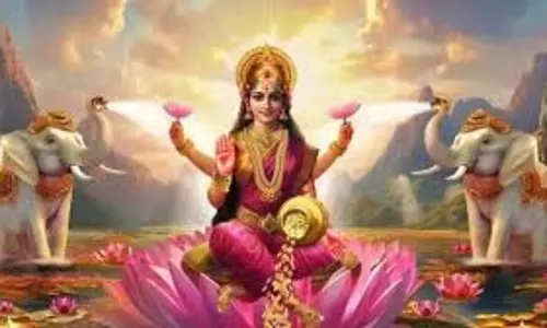 धर्म: मां लक्ष्मी को प्रसन्न करने के लिए अपनाएं ये खास उपाय धर्म: मां लक्ष्मी को प्रसन्न करने के लिए अपनाएं ये खास उपाय