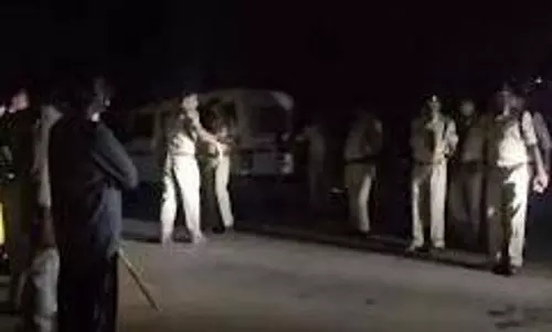 Madhya Pradesh: पुलिस टीम पर ग्रामीणों का हमला, तीन आरक्षक घायल