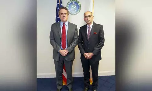 क्वात्रा ने अमेरिकी उप मंत्री के साथ ऊर्जा व्यापार और संबंधों पर चर्चा की क्वात्रा ने अमेरिकी उप मंत्री के साथ ऊर्जा व्यापार और संबंधों पर चर्चा की