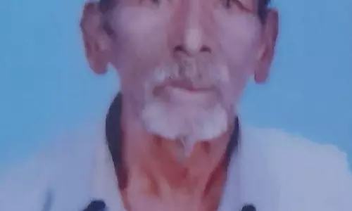 Malur : एक बुजुर्ग व्यक्ति ने अपनी आंखें दान की Malur : एक बुजुर्ग व्यक्ति ने अपनी आंखें दान की