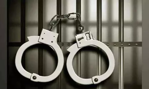आसिफाबाद के जंगलों में खजाने की खोज में आठ सदस्यीय गिरोह गिरफ्तार आसिफाबाद के जंगलों में खजाने की खोज में आठ सदस्यीय गिरोह गिरफ्तार