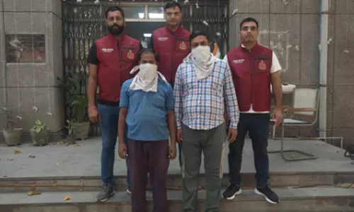 दिल्ली में नकली Eno बनाने वाली फैक्ट्री का भंडाफोड़ दिल्ली में नकली Eno बनाने वाली फैक्ट्री का भंडाफोड़