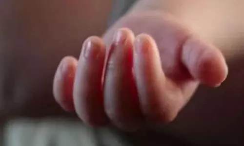 राजन्ना-सिरसिला में सांप के काटने से 18 महीने के बच्चे की मौत राजन्ना-सिरसिला में सांप के काटने से 18 महीने के बच्चे की मौत