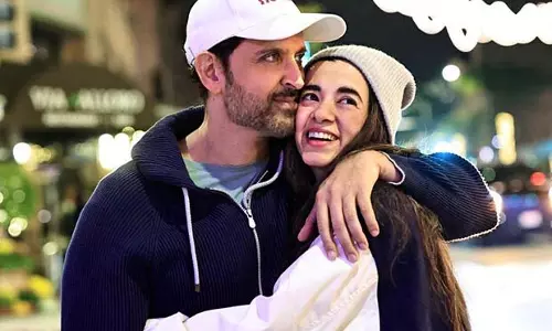 Hrithik Roshan और सबा आज़ाद विंटर डेट पर निकले Hrithik Roshan और सबा आज़ाद विंटर डेट पर निकले