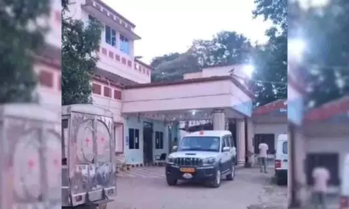 Sonpur: पारिवारिक विवाद के कारण शव 8 घंटे तक पुलिस स्टेशन में रखा गया Sonpur: पारिवारिक विवाद के कारण शव 8 घंटे तक पुलिस स्टेशन में रखा गया