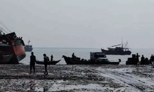 चक्रवात मोन्था के निकट आने पर दक्षिणी ओडिशा में हाई अलर्ट