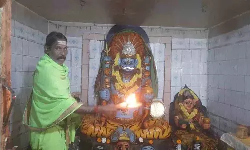 कार्तिक मास में विशेष पूजा.. मंदिर श्रद्धालुओं से भरे रहते हैं