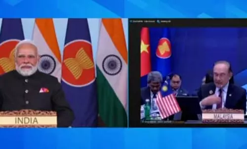 PM मोदी ने आसियान को बताया भारत की एक्ट ईस्ट पॉलिसी का अहम हिस्सा PM मोदी ने आसियान को बताया भारत की एक्ट ईस्ट पॉलिसी का अहम हिस्सा