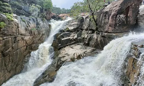 रानीदाह जलप्रपात, छत्तीसगढ़ के घने जंगलों में छिपा प्रकृति का चमत्कार रानीदाह जलप्रपात, छत्तीसगढ़ के घने जंगलों में छिपा प्रकृति का चमत्कार
