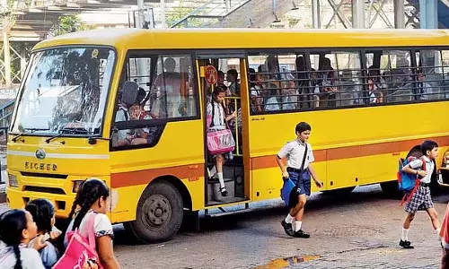 शराब पीकर स्कूल बस चलाने वाले: 36 ड्राइवरों के खिलाफ केस दर्ज, माता-पिता चिंतित शराब पीकर स्कूल बस चलाने वाले: 36 ड्राइवरों के खिलाफ केस दर्ज, माता-पिता चिंतित