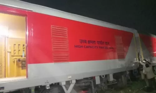 यात्रियों की भीड़ घटाने के लिए दक्षिण मध्य रेलवे की नई विशेष ट्रेनें