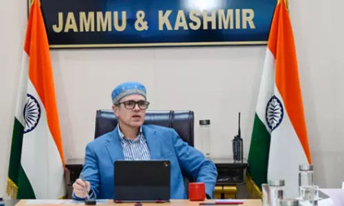 मियां अल्ताफ अहमद का बयान: CM उमर को सोच-समझकर बोलने की जरूरत मियां अल्ताफ अहमद का बयान: CM उमर को सोच-समझकर बोलने की जरूरत