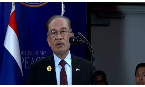 मलेशियाई प्रधानमंत्री ने थाईलैंड-Cambodia के बीच ऐतिहासिक शांति समझौते पर ट्रंप की सराहना की मलेशियाई प्रधानमंत्री ने थाईलैंड-Cambodia के बीच ऐतिहासिक शांति समझौते पर ट्रंप की सराहना की