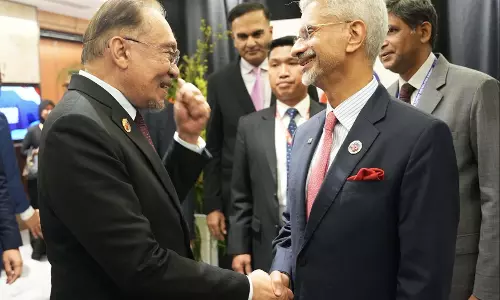 S. Jaishankar ने PM अनवर से की मुलाकात, ASEAN सम्मेलन की शुभकामनाएं दी