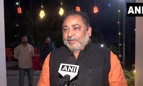 UP मंत्री Dayashankar Singh ने बिहार के त्योहारों और अवसंरचना सुधार की सराहना की UP मंत्री Dayashankar Singh ने बिहार के त्योहारों और अवसंरचना सुधार की सराहना की