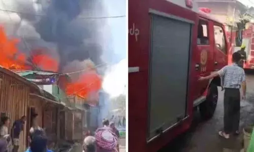 Manipur में घर जले, म्यांमार के अग्निशमन दल मदद के लिए सीमा पार कर रहे Manipur में घर जले, म्यांमार के अग्निशमन दल मदद के लिए सीमा पार कर रहे