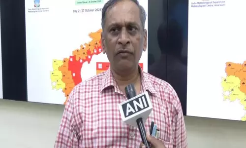 आईएमडी ने जारी किया रेड अलर्ट, बंगाल की खाड़ी में गंभीर चक्रवात की आशंका आईएमडी ने जारी किया रेड अलर्ट, बंगाल की खाड़ी में गंभीर चक्रवात की आशंका