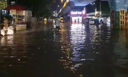 भारी बारिश के बाद कई क्षेत्रों में जलभराव, प्रशासन ने बढ़ाई सतर्कता भारी बारिश के बाद कई क्षेत्रों में जलभराव, प्रशासन ने बढ़ाई सतर्कता