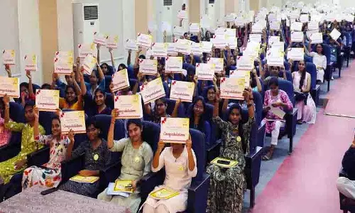 Hyderabad में लीला पूनावाला फाउंडेशन ने सम्मानित किए उपलब्धि के प्रतीक