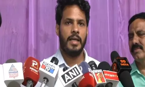 निखिल कुमारस्वामी ने DK शिवकुमार पर पलटवार, एचडी कुमारस्वामी पर टिप्पणी को बताया चिंता का विषय निखिल कुमारस्वामी ने DK शिवकुमार पर पलटवार, एचडी कुमारस्वामी पर टिप्पणी को बताया चिंता का विषय