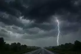 Jharkhand: चक्रवात का असर, 31 अक्टूबर तक इन जिलों में बारिश के आसार Jharkhand: चक्रवात का असर, 31 अक्टूबर तक इन जिलों में बारिश के आसार