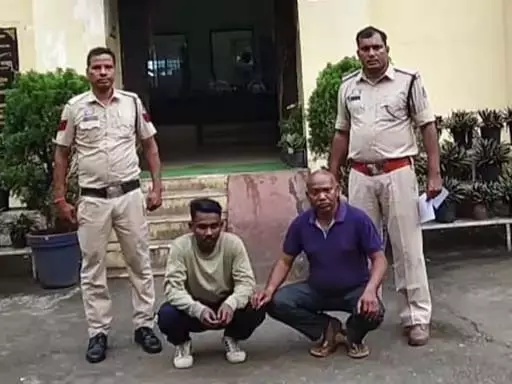 कॉलेज प्रोफेसर चला रहा था ठग गिरोह, रायगढ़ पुलिस ने किया पर्दाफाश कॉलेज प्रोफेसर चला रहा था ठग गिरोह, रायगढ़ पुलिस ने किया पर्दाफाश