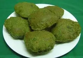 Palak Puri Recipe: घर पर बनाएं हेल्दी और फूली-फूली पालक पूरी Palak Puri Recipe: घर पर बनाएं हेल्दी और फूली-फूली पालक पूरी