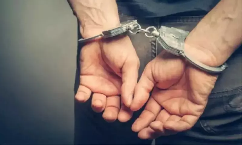 Tripura: धलाल जिले में छह बांग्लादेशी नागरिक हिरासत में लिए गए Tripura: धलाल जिले में छह बांग्लादेशी नागरिक हिरासत में लिए गए