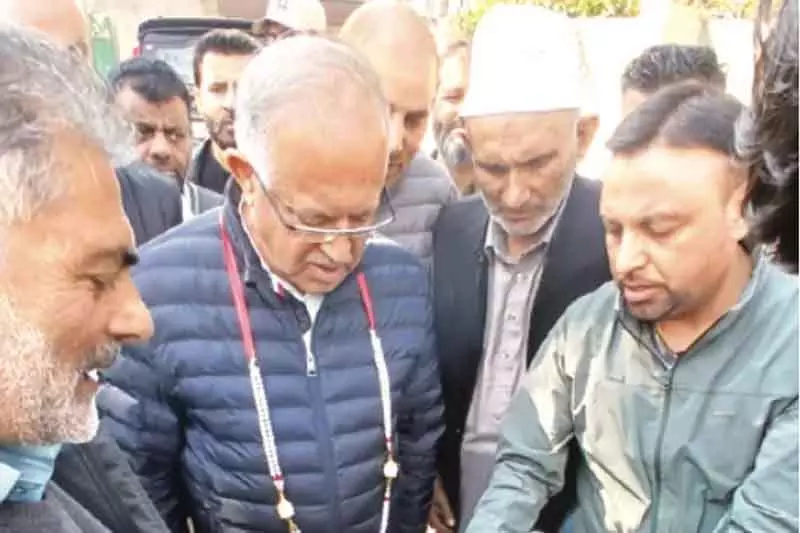 तारिक कर्रा: बेरोजगारी और महंगाई जनता पर भारी तारिक कर्रा: बेरोजगारी और महंगाई जनता पर भारी