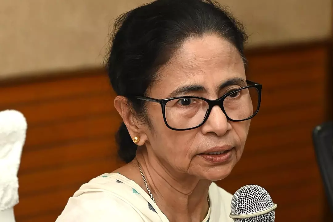 SIR विरोध पर सियासी टकराव, भाजपा ने तृणमूल पर साधा निशाना SIR विरोध पर सियासी टकराव, भाजपा ने तृणमूल पर साधा निशाना