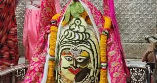 Ujjain: महाकाल मंदिर नियमों में बदलाव, पुजारियों को भी नहीं मिलेगा विशेष प्रवेश Ujjain: महाकाल मंदिर नियमों में बदलाव, पुजारियों को भी नहीं मिलेगा विशेष प्रवेश