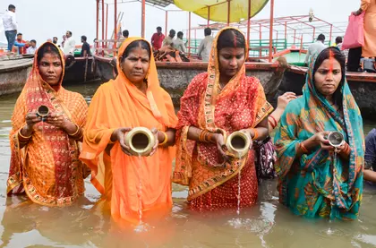 Patna में छठ महापर्व की तैयारी जोरों पर, श्रद्धालुओं के लिए 78 घाट तैयार Patna में छठ महापर्व की तैयारी जोरों पर, श्रद्धालुओं के लिए 78 घाट तैयार