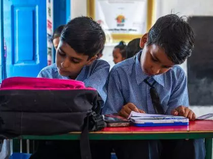 Andhra में चक्रवात मोन्था का खतरा, प्रभावित जिलों में स्कूल-कॉलेज बंद Andhra में चक्रवात मोन्था का खतरा, प्रभावित जिलों में स्कूल-कॉलेज बंद