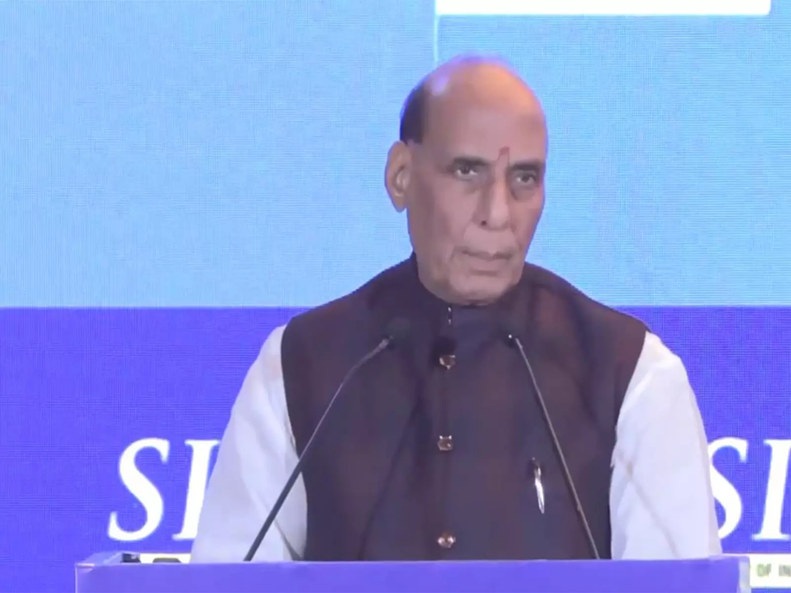 स्वदेशी रक्षा प्रणालियों की सफलता ने भारत की प्रतिष्ठा बढ़ाई है: Rajnath Singh स्वदेशी रक्षा प्रणालियों की सफलता ने भारत की प्रतिष्ठा बढ़ाई है: Rajnath Singh