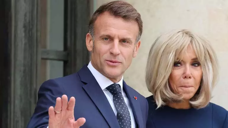 Brigitte Macron की पहचान हैक की गई टैक्स फाइलों में शामिल व्यक्ति के रूप में हुई Brigitte Macron की पहचान हैक की गई टैक्स फाइलों में शामिल व्यक्ति के रूप में हुई