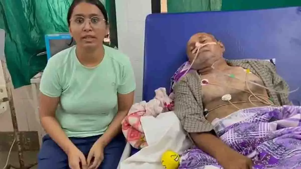 Maharashtra: ऋण विवाद में सेवानिवृत्त शिक्षक ने लिया जानलेवा कदम Maharashtra: ऋण विवाद में सेवानिवृत्त शिक्षक ने लिया जानलेवा कदम