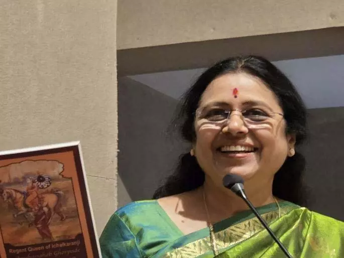 इतिहासकार कहते हैं कि शनिवारवाड़ा का मंदिर नकली है, मुझे इस पर गर्व है - Medha Kulkarni इतिहासकार कहते हैं कि शनिवारवाड़ा का मंदिर नकली है, मुझे इस पर गर्व है - Medha Kulkarni