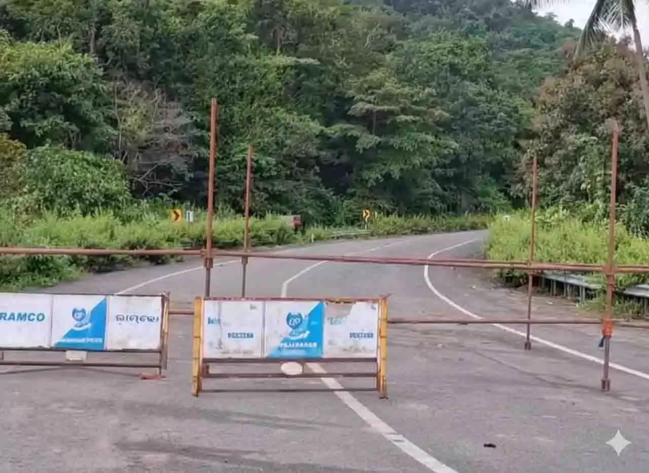 चक्रवात मोंथा के कारण भारी बारिश के कारण कलिंग घाट मार्ग सील चक्रवात मोंथा के कारण भारी बारिश के कारण कलिंग घाट मार्ग सील