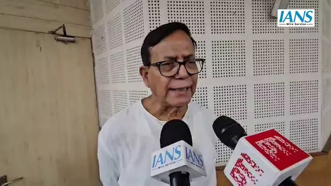सीपीएम नेता सलीम बोले – ईसीआई की वोटर लिस्ट त्रुटियों से भरी, आयोग ने मानी कमजोरी सीपीएम नेता सलीम बोले – ईसीआई की वोटर लिस्ट त्रुटियों से भरी, आयोग ने मानी कमजोरी
