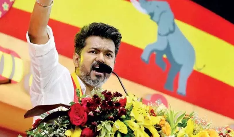 अभिनेता Vijay ने करूर पीड़ितों के परिवारों से माफी मांगी..! अभिनेता Vijay ने करूर पीड़ितों के परिवारों से माफी मांगी..!