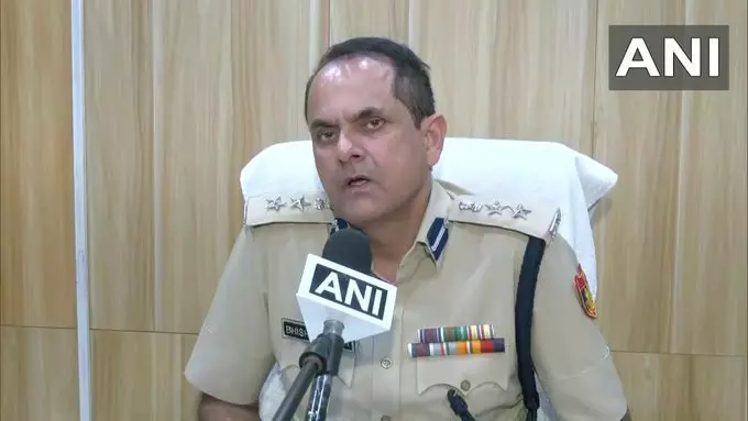 छात्रा पर बाइक सवारों ने फेंका तेजाब, तीन आरोपियों पर केस दर्ज छात्रा पर बाइक सवारों ने फेंका तेजाब, तीन आरोपियों पर केस दर्ज