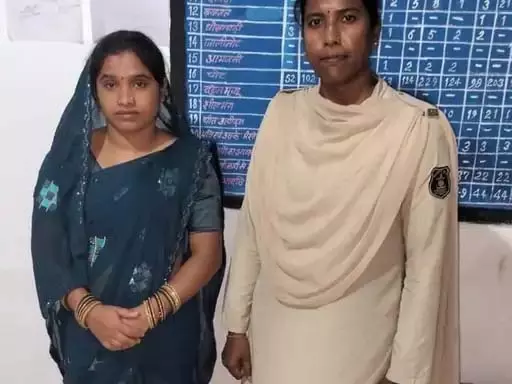 पत्नी ने प्रेमी के साथ रची पति की हत्या की साजिश, पुलिस ने किया गिरफ्तार पत्नी ने प्रेमी के साथ रची पति की हत्या की साजिश, पुलिस ने किया गिरफ्तार