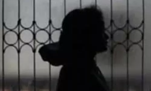 विदेश में भारतीय महिला के साथ रेप, CCTV की मदद से आरोपी की तलाश जारी विदेश में भारतीय महिला के साथ रेप, CCTV की मदद से आरोपी की तलाश जारी