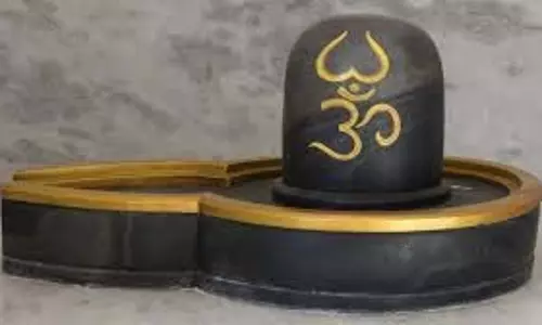 Shivling Puja: भगवान शिव से मनचाहा वरदान पाने के लिए सोमवार को ऐसे करें शिवलिंग की Shivling Puja: भगवान शिव से मनचाहा वरदान पाने के लिए सोमवार को ऐसे करें शिवलिंग की