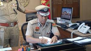 Panchkula पुलिस की एसआईटी पंजाब के पूर्व डीजीपी के सुरक्षा कर्मचारियों से पूछताछ करेगी